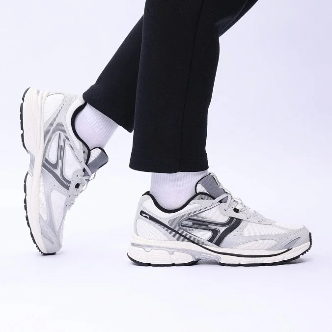 Кроссовки женские Li-Ning Pentium 1000