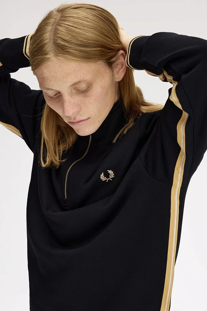 Толстовка Fred Perry Stripe Tape Half Zip Sweatshirt