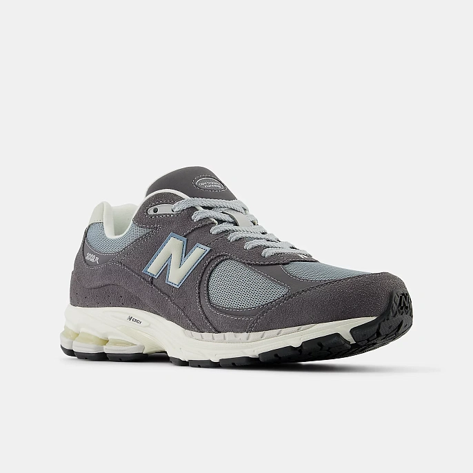 Кроссовки New Balance 2002R M2002RFB