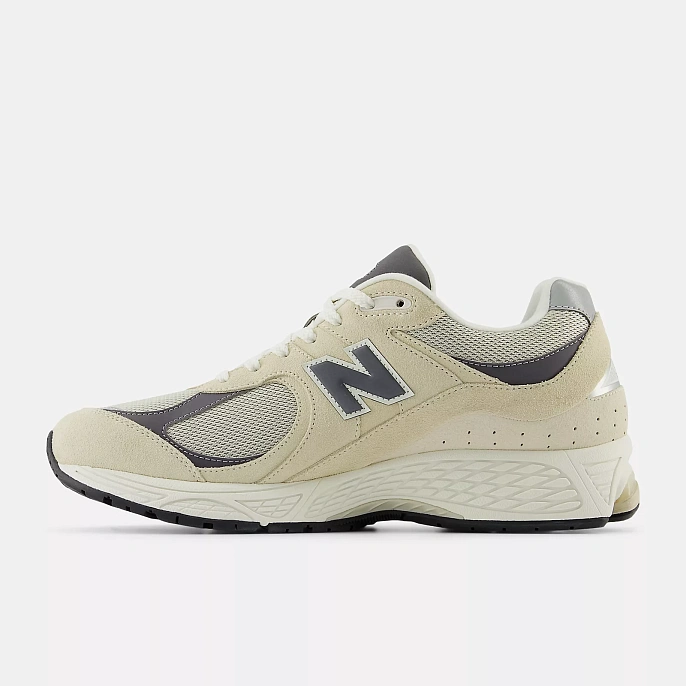 Кроссовки New Balance 2002R M2002RFA